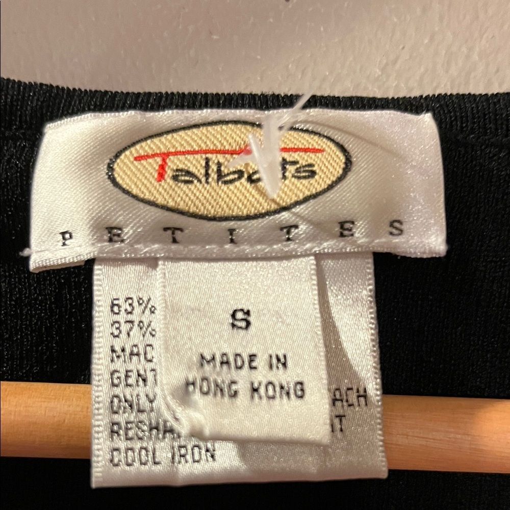 Talbots Black Ribbed Scoop-Neck Tank Top - Picture 2 of 7